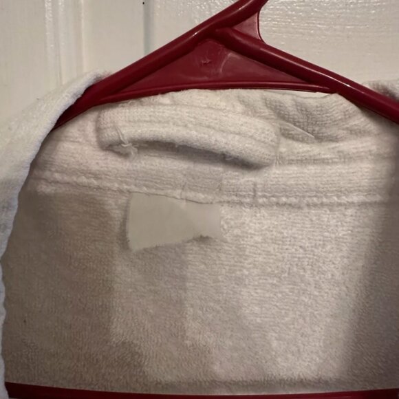 Trump Hotels Bath Robe Unisex White Embroidered Logo Trump Castle On The Marina - Picture 4 of 4